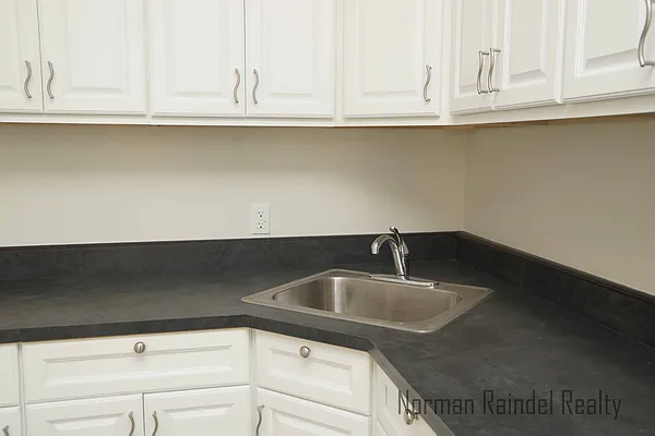 Rented by Norman Raindel, LREB | media 10