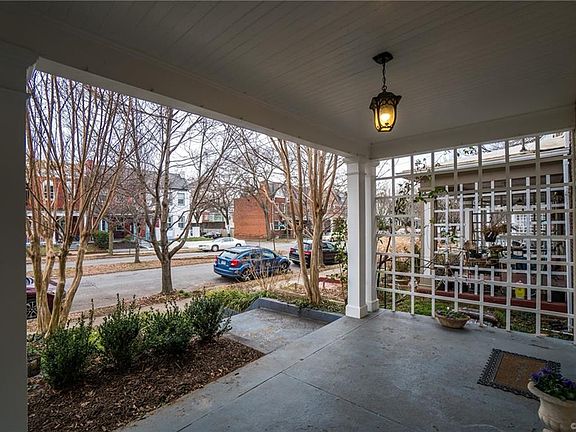 3rd image of 2022 Maplewood Ave