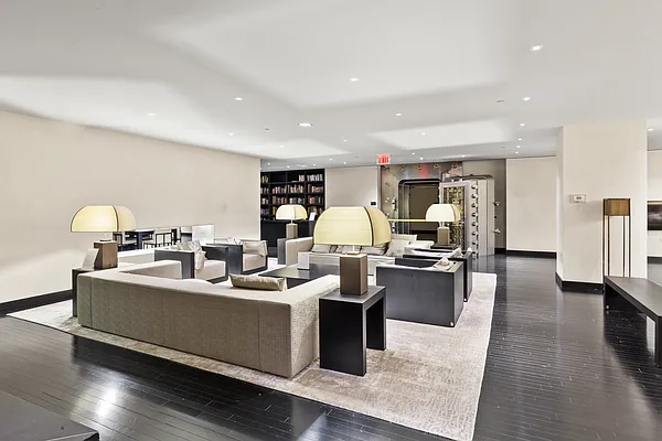 Sold by Platinum Properties | media 12