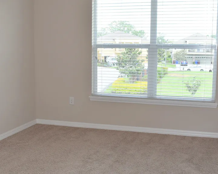 2116 Betsy Ross Ln — Photo 7