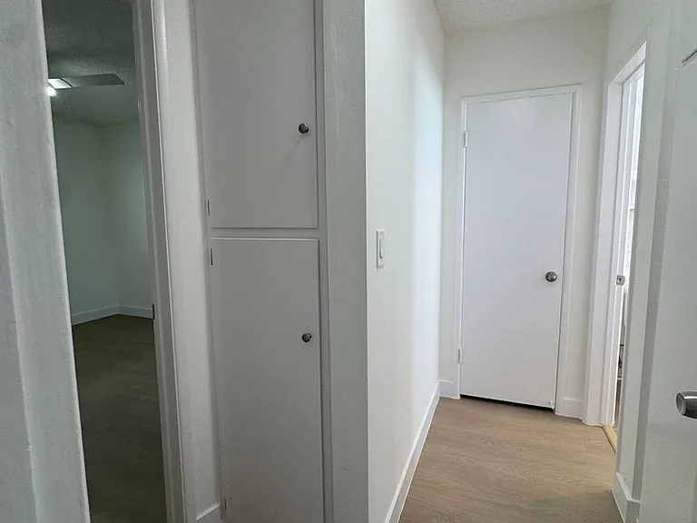 11816 Chandler Blvd #11 — Photo 12