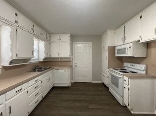 1329 Harrison Ln, Hurst, TX 76053