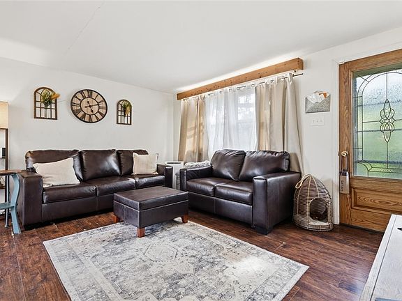 3rd image of 54 Chestnut Ridge Rd