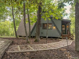 927 Trophy Woods Dr, Innsbrook, MO 63390