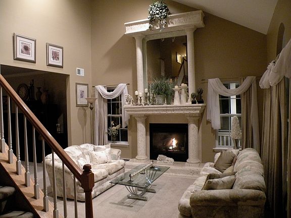 3rd image of 6 Cayla Ln