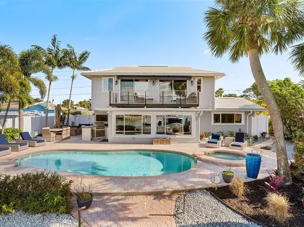 2742 W Vina Del Mar Blvd, Saint Pete Beach, FL 33706