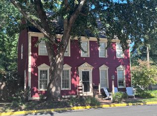 2075 Cobblestone Ln, Reston, VA 20191