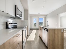 1605 17th St SE