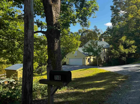 790 Maple Hill Road, Arlington, VT 05255
