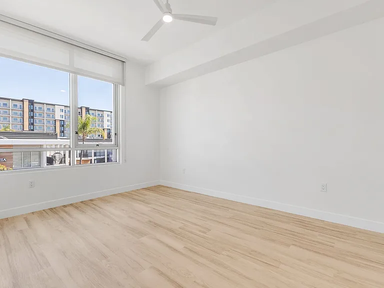 Uptown Lofts — Photo 105
