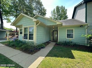 3718 Pine Knoll Dr, Raleigh, NC 27604