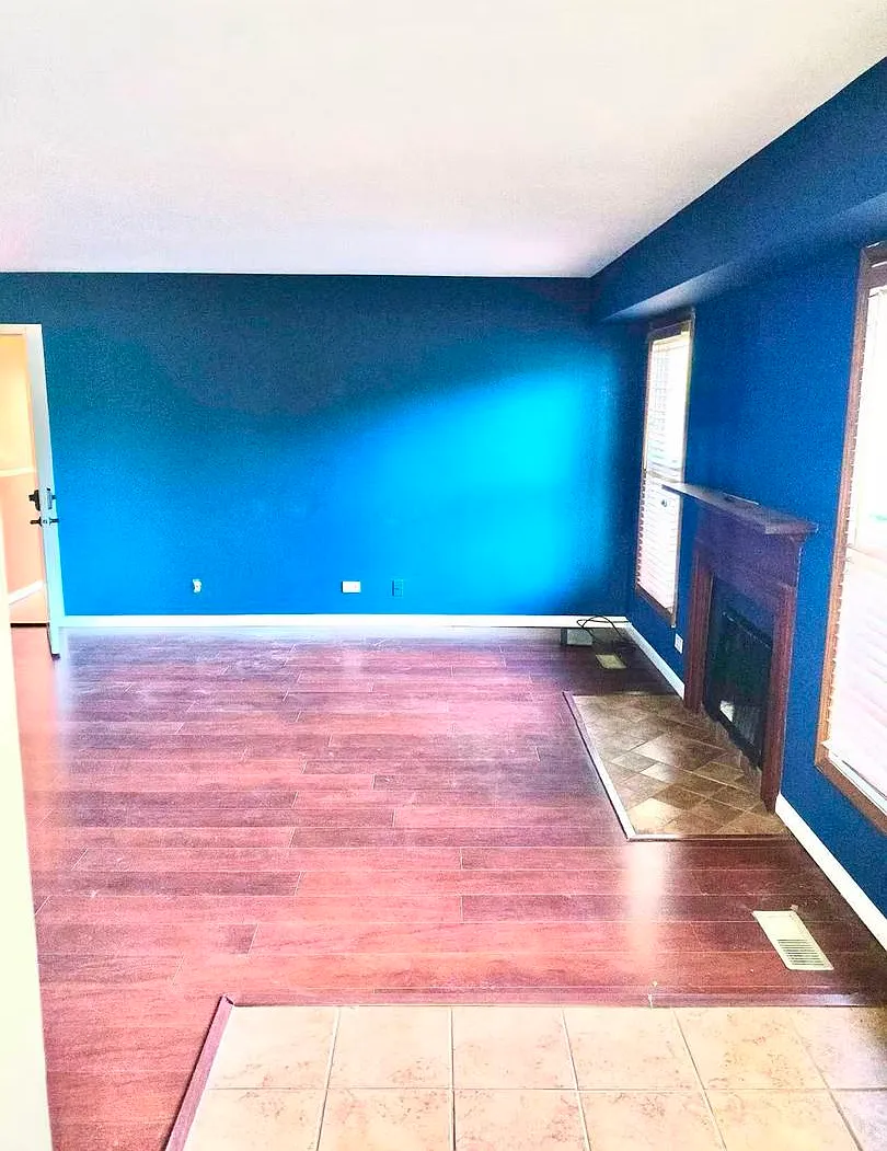 3 bed, 1.5 bath, 1232 sqft, $2,400 — Photo 2