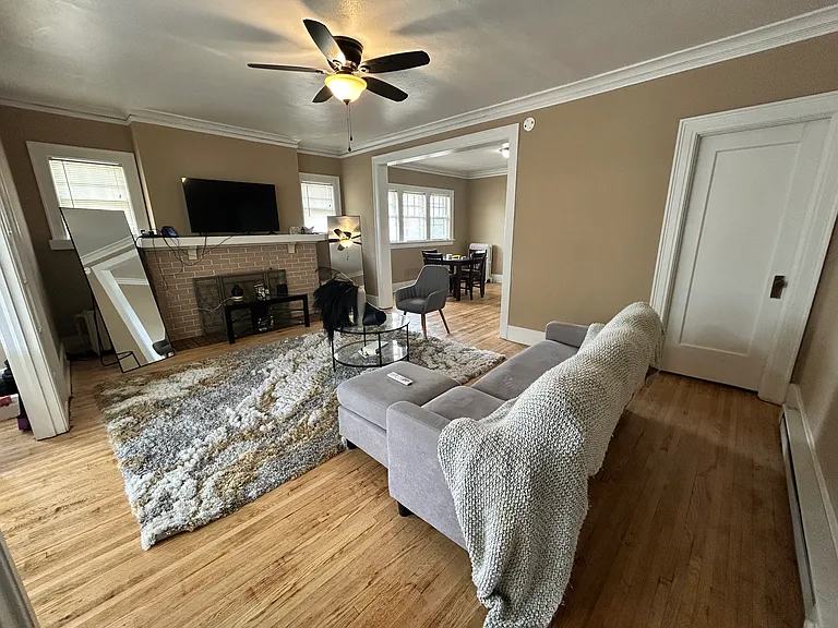616 N Cooper St #2 — Photo 4