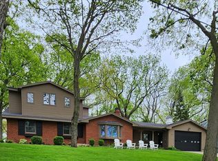 1949 N Carriage Ln, Pt Clinton, OH 43452