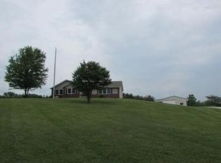 5861 Volunteer Ln, Martinsville, IN 46151