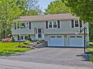 49 Woodbury Ln, Acton, MA 01720