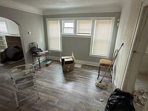 3rd image of 11732 Griggs St