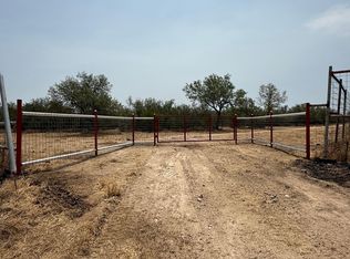 992 Jordan Rd, Encinal, TX 78019