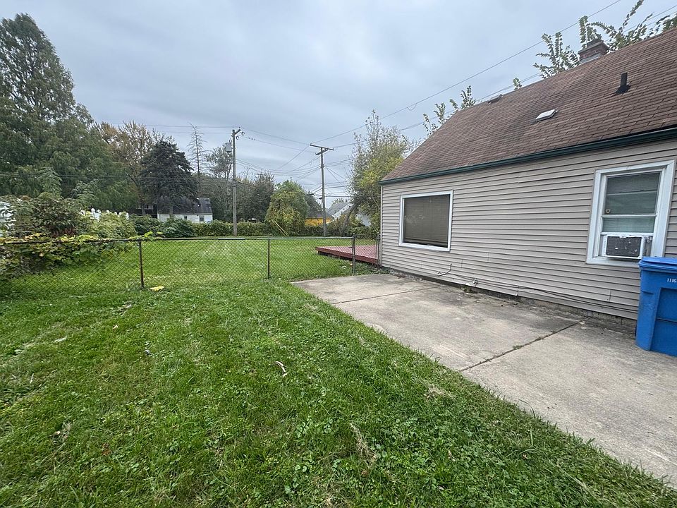 25741 Norfolk St, photo 7