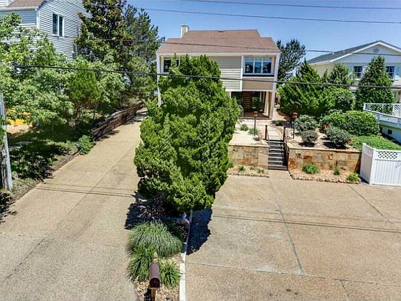 2nd image of 712 S Atlantic Ave