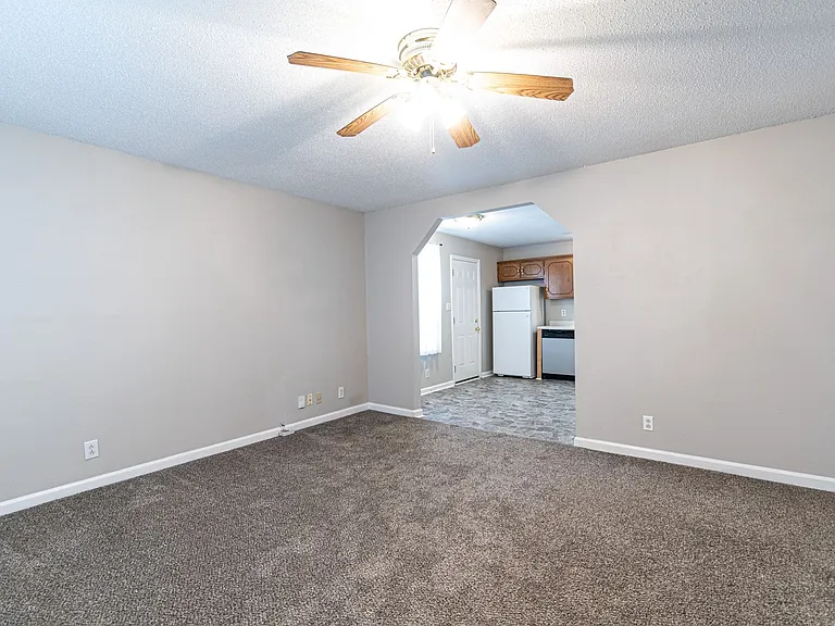 1023 Shadow Ridge Ave — Photo 10