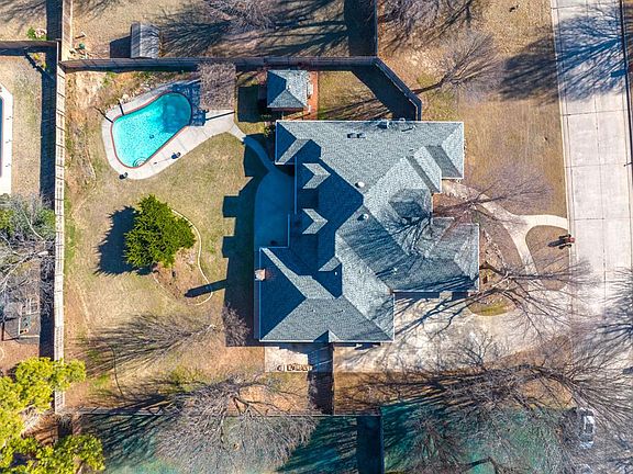 2nd image of 4221 Upper Lake Dr