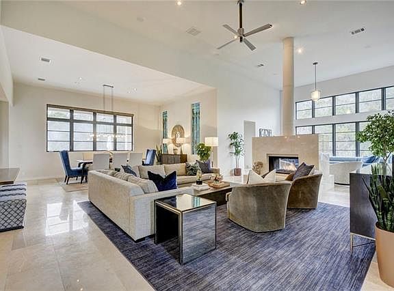 5th image of 366 Cortona Dr