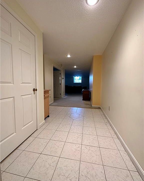 3524 W Shore Rd APT 106, Warwick, RI 02886 Zillow