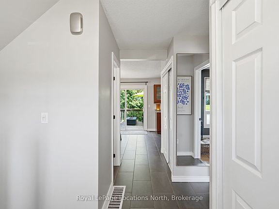 5th image of 2595 6th Ave W