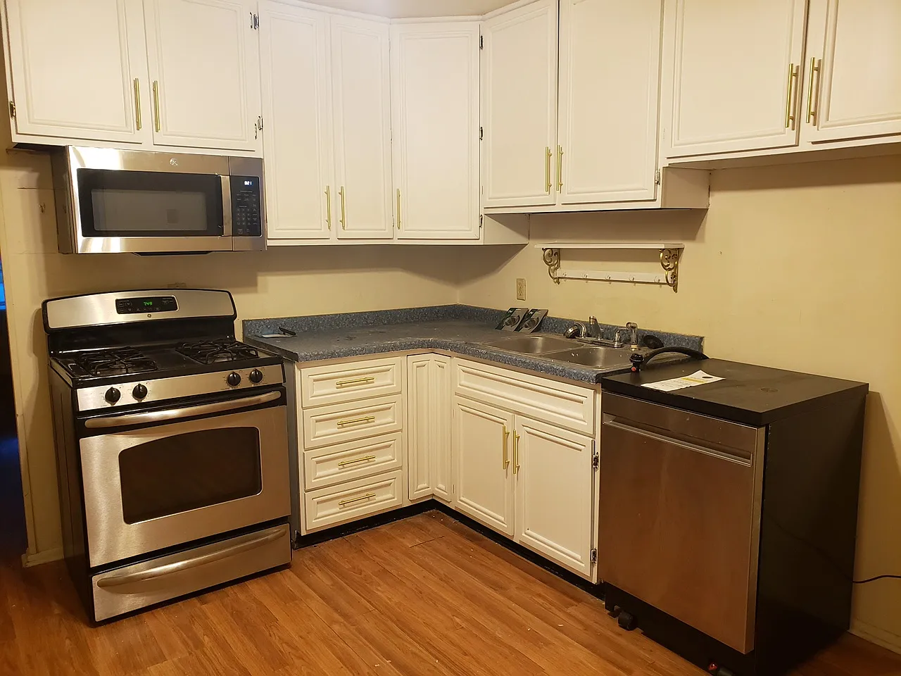 3107 W Daniel St photo 1