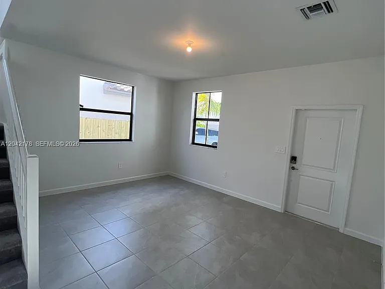 11945 SW 240th St — Photo 3