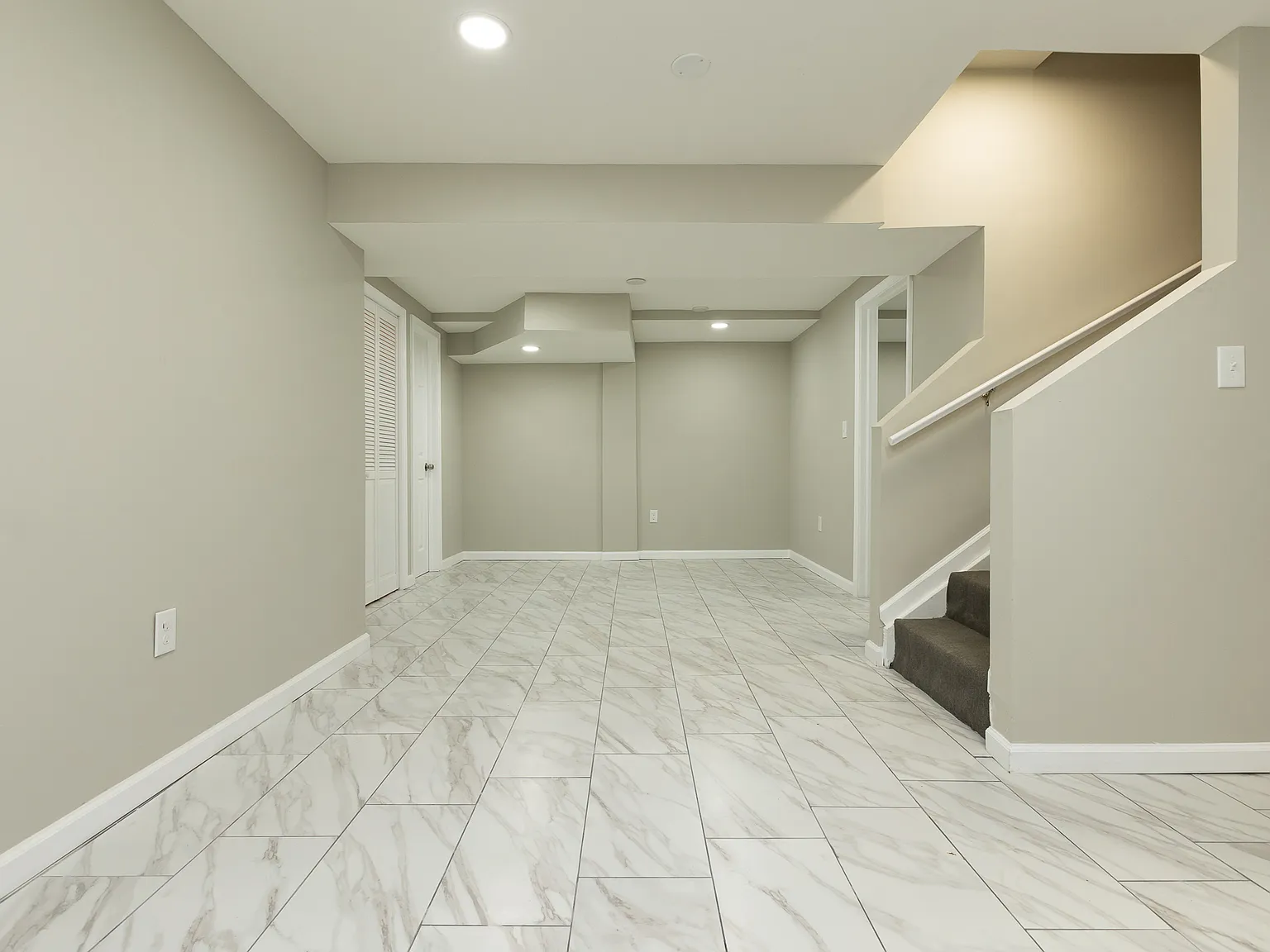 4 bed, 875 sqft, $2,900 — Photo 4