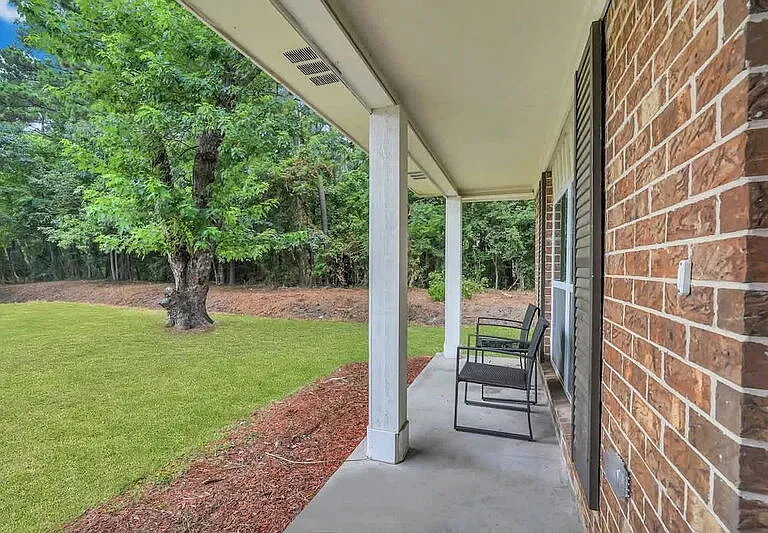 302 Manden Rd — Photo 2