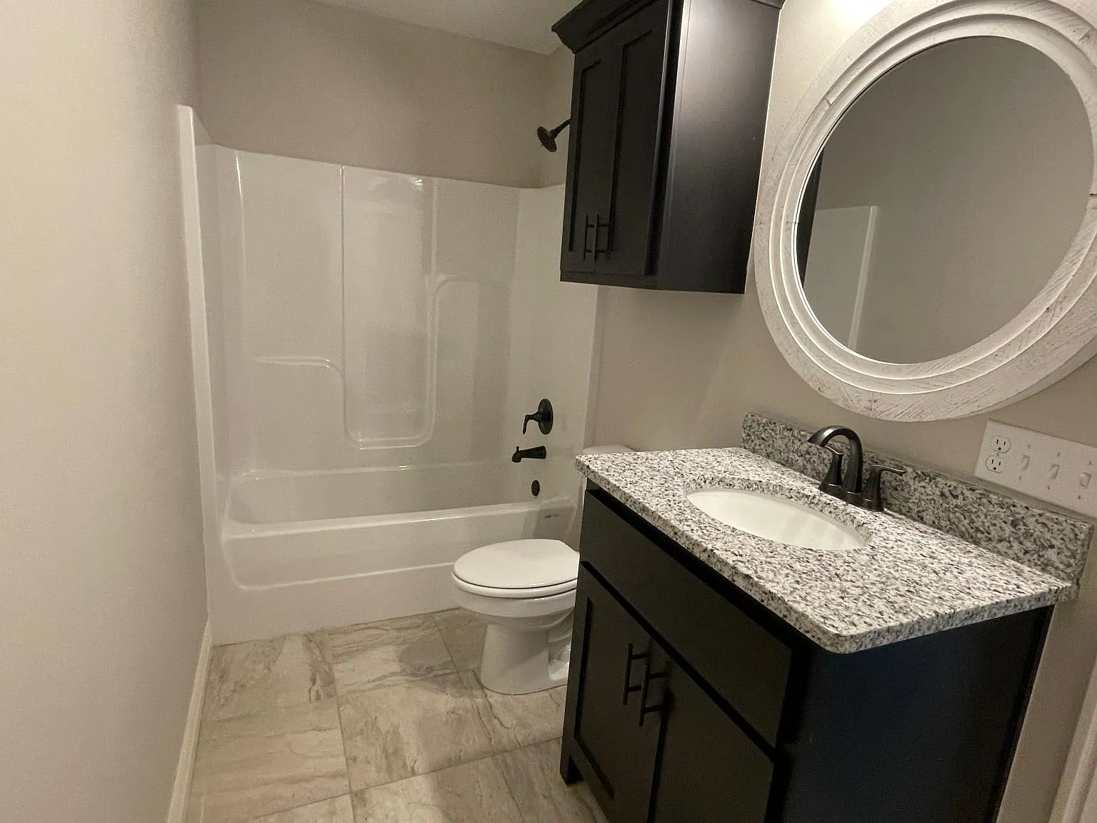2 bed, 2.5 bath, 1152 sqft, $1,600 — Photo 4