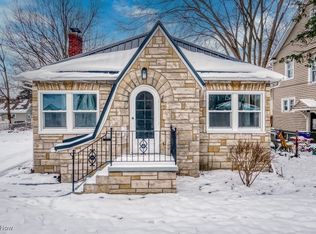 2020 13th St SW, Akron, OH 44314