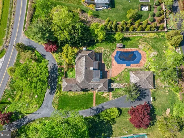 176 Abrahams Ln, Villanova, PA 19085