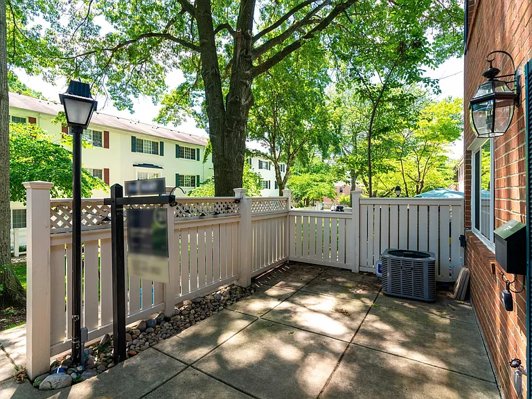 1171 N Van Dorn St — Photo 8