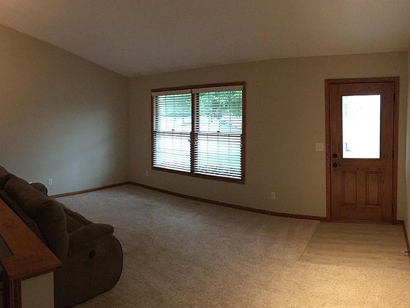 2nd image of 3093 Regency Pkwy