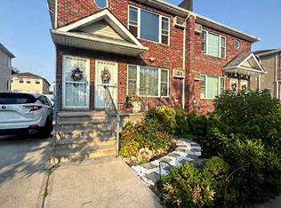 923 Euclid Ave, Brooklyn, NY 11208