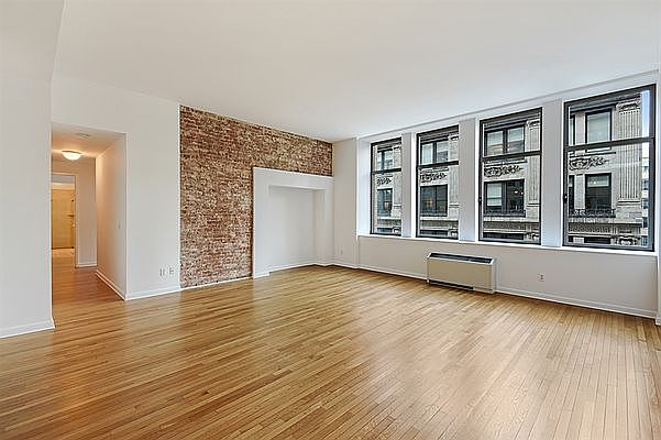 1st image of 252 7th Ave APT 12G
