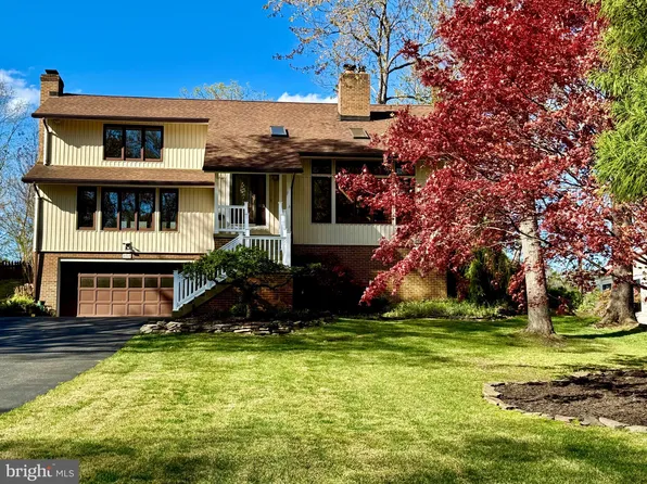 3715 Aquia Dr, Stafford, VA 22554