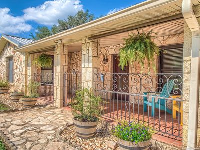 6986 County Road 271, Mico, TX, 78056