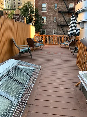 Rented by R New York | media 24