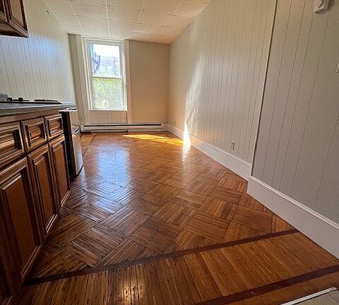 3rd image of 868 Beacon St APT 6