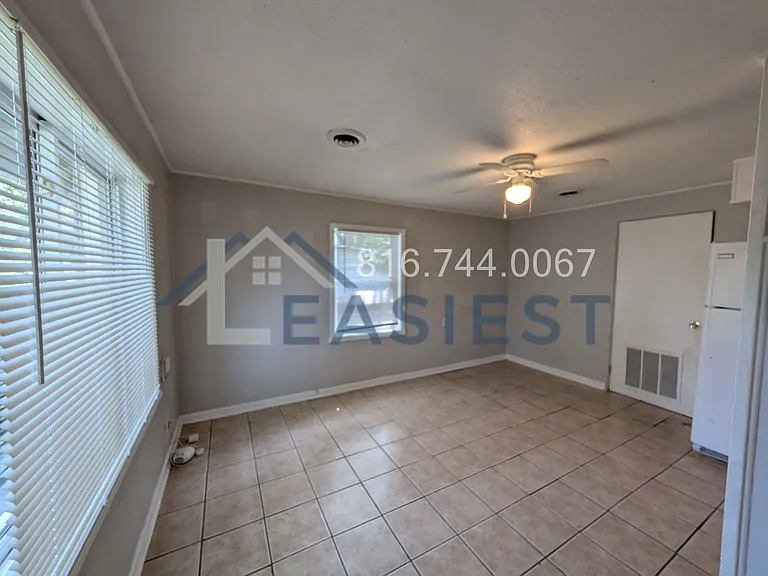 8832 N Forest Ave — Photo 5
