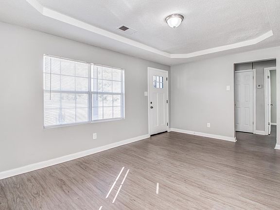 2nd image of 4125 Chelsea Ave