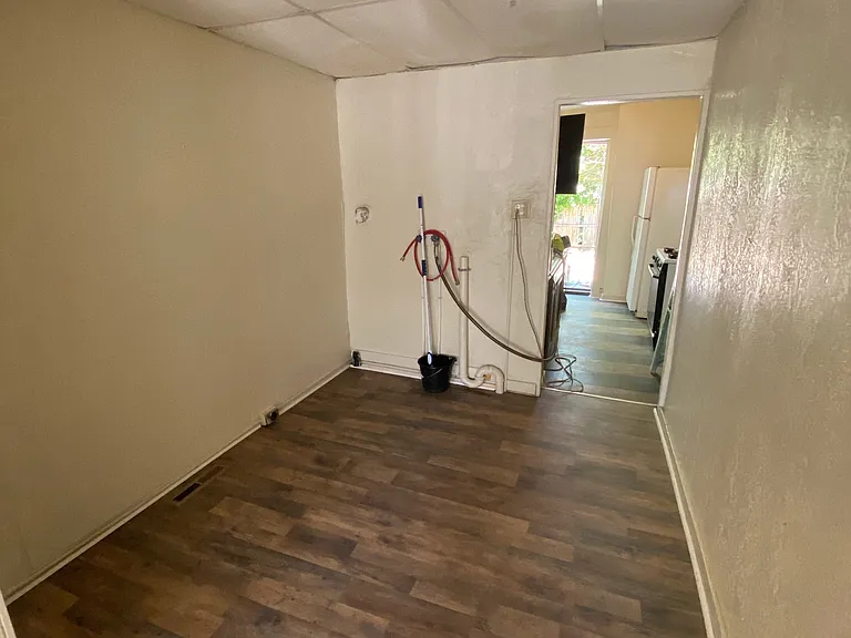 231 Franklin Way — Photo 12