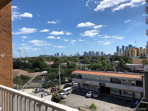 2nd image of 218 NW 12th Ave APT 609