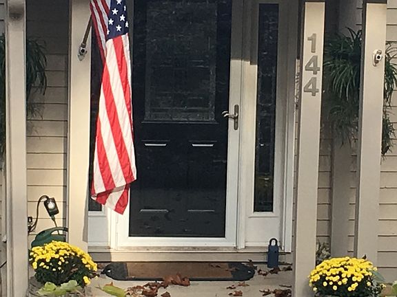 5th image of 144 Huntington Ln