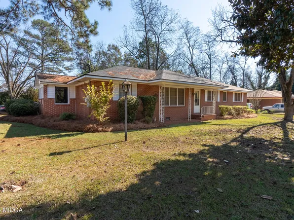 1306 Knoxville St, Fort Valley, GA 31030